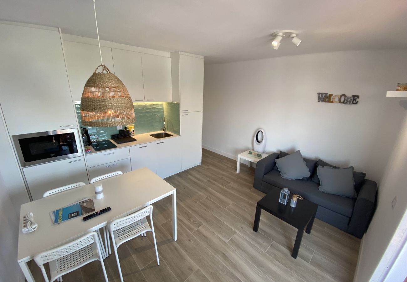 Appartement in Torroella de Montgri - TER 12C - Vernieuwd, 80m van het strand en met zwembad