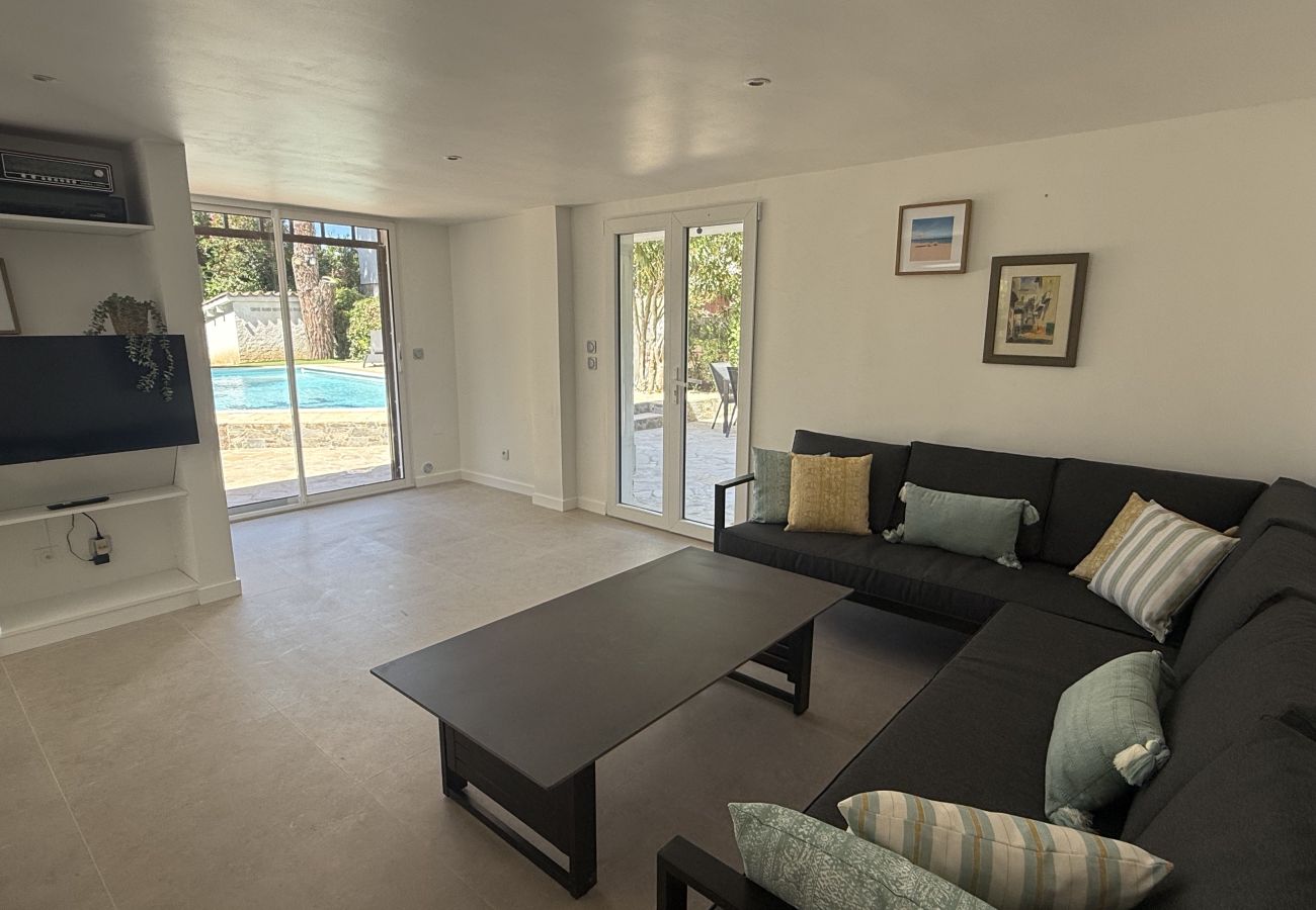 Villa in Torroella de Montgri - El Perdal gerenoveerd- privé zwembad, airco en ruime tuin