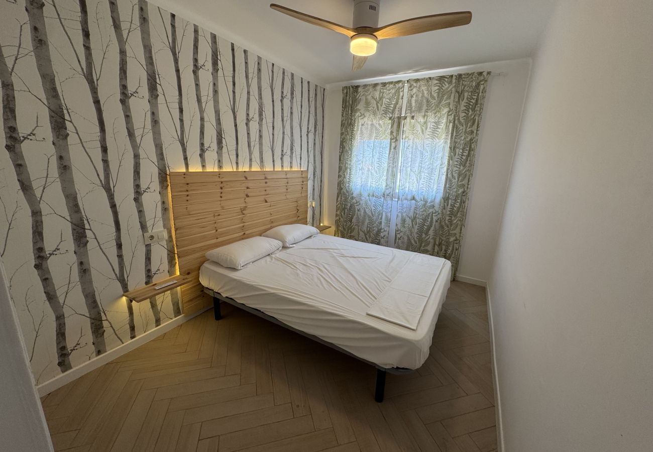Appartement in Torroella de Montgri - 21D gerenoveerd, gemeenschappelijk zwembad en vergunning voor toeristisch gebruik