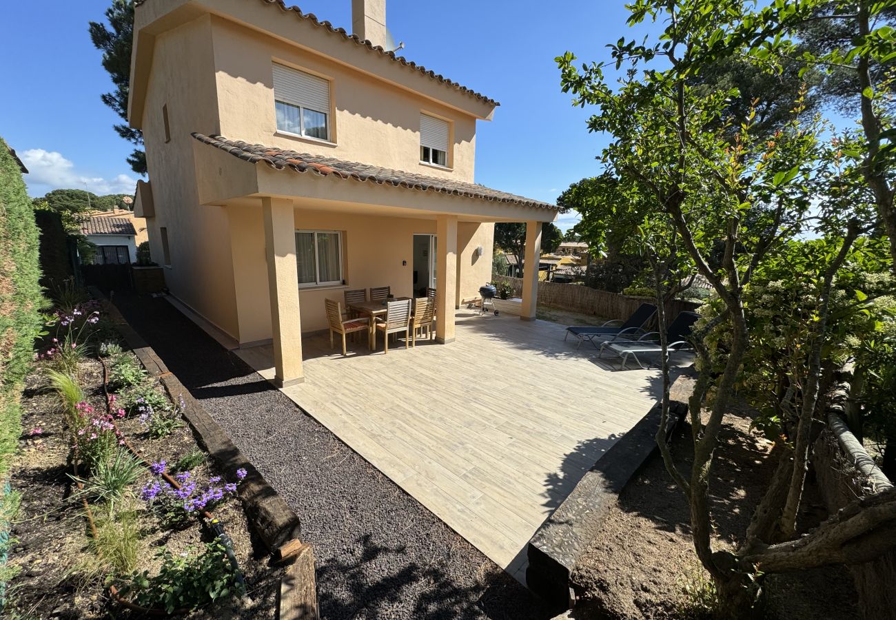 Villa en Pals - Pinamar 2 - Piscina, aire y cerca de la playa