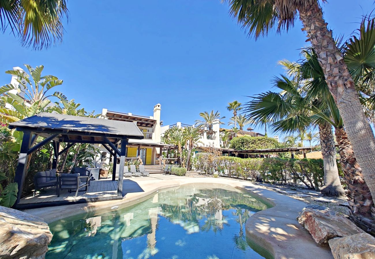 Villa en Vera playa - PM - En primera línea de playa con piscina privada