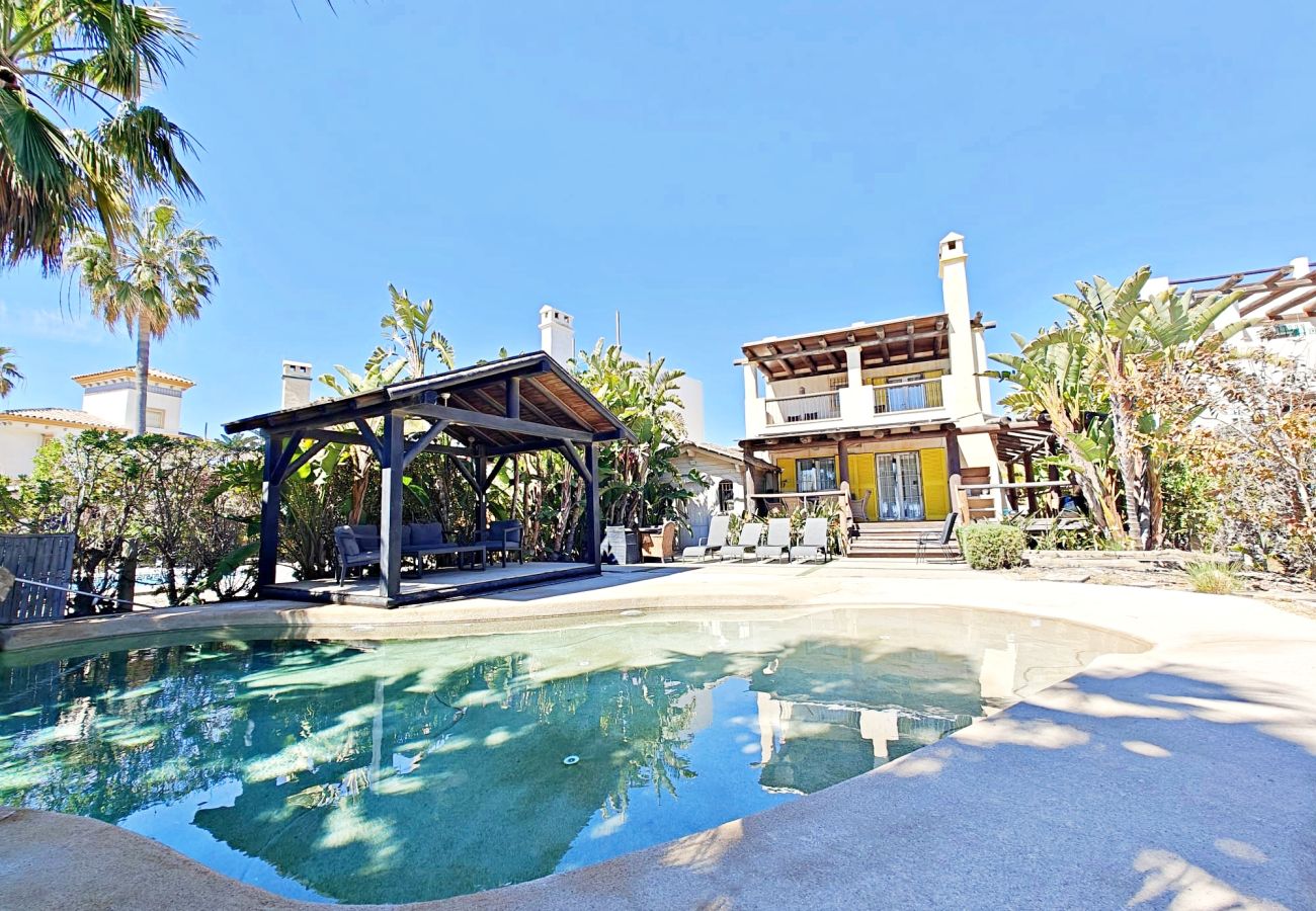 Villa en Vera playa - PM - En primera línea de playa con piscina privada
