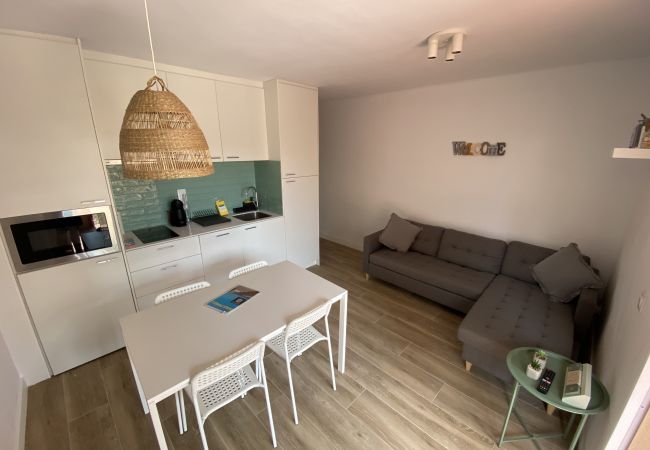 Apartamento en Torroella de Montgri - TER B2D - Renovado con jardin, piscina y wifi