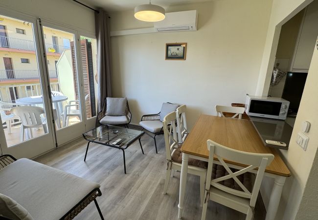 Apartamento en Torroella de Montgri - Mare Nostrum 323 - Modernizado, aire y cerca de la playa Apartamento en Torroella de Montgri - Mare Nostrum 323 - Modernizado, aire y cerca de la playa