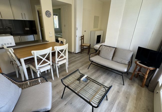 Apartamento en Torroella de Montgri - Mare Nostrum 323 - Modernizado, aire y cerca de la playa Apartamento en Torroella de Montgri - Mare Nostrum 323 - Modernizado, aire y cerca de la playa