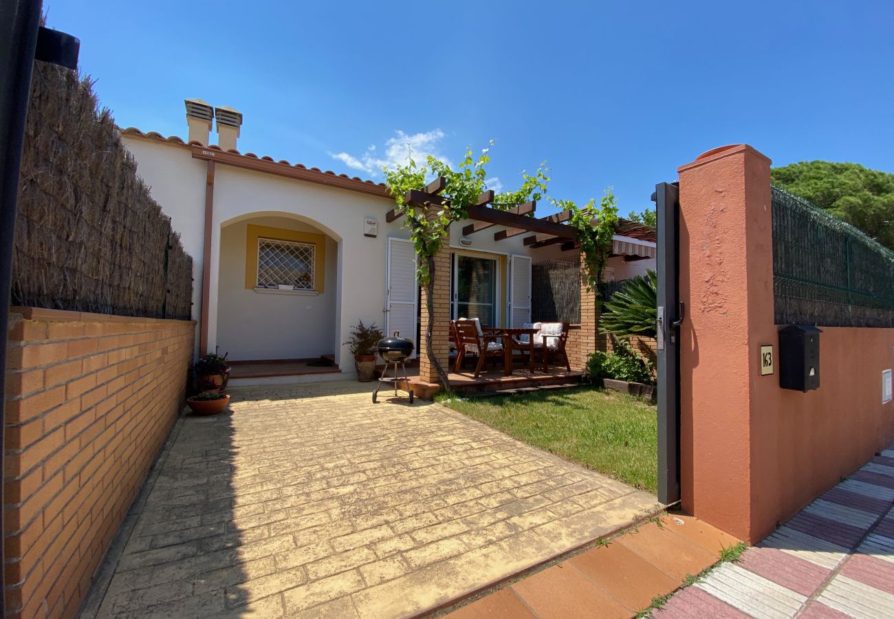 Casa en Torroella de Montgri - Daró 2D 163 - aire y piscina