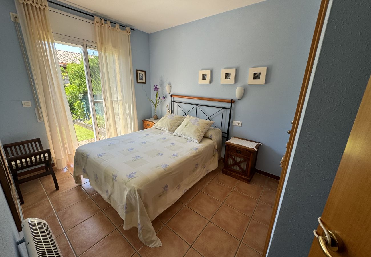 Casa en Torroella de Montgri - Daró 2D 163 - aire y piscina