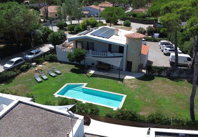 Villa en Torroella de Montgri - Casa Blum - Aire, piscina privada y jardín Villa en Torroella de Montgri - Casa Blum - Aire, piscina privada y jardín