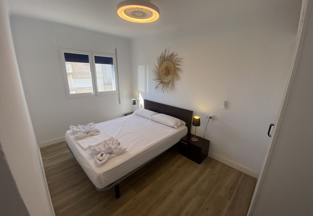 Apartamento en Torroella de Montgri - TER 22C - Renovado, aire, vistas al mar y con piscina
