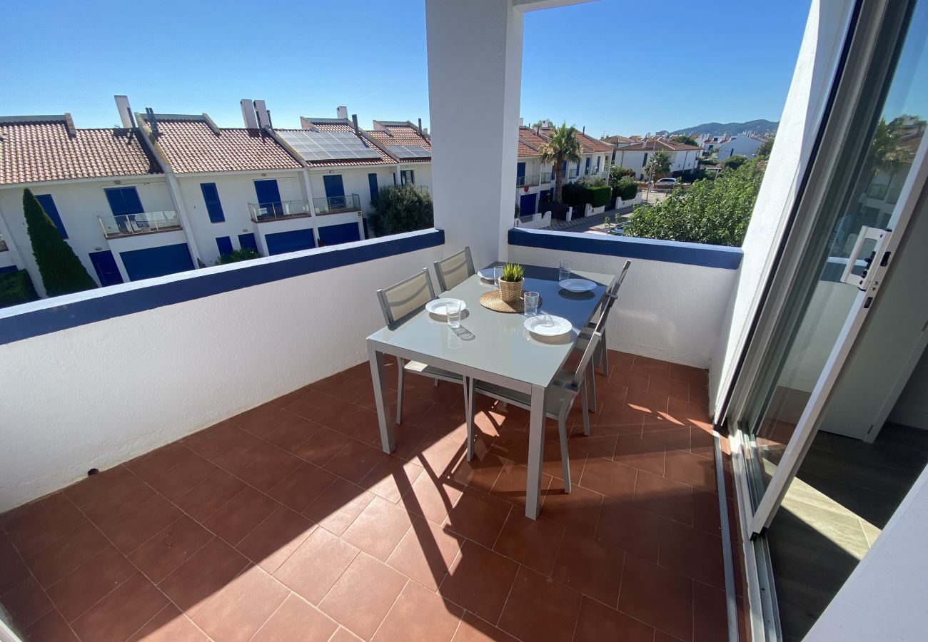 Apartamento en Torroella de Montgri - TER 22C - Renovado, aire, vistas al mar y con piscina