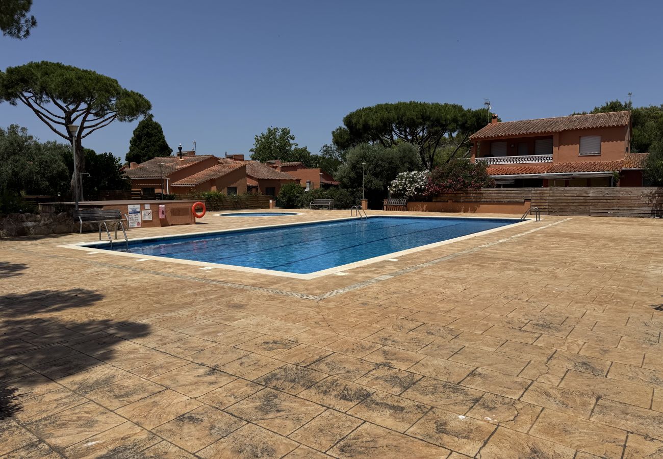 Bungalow en Torroella de Montgri - Gregal 134136 - Aire, piscina y cerca de la playa