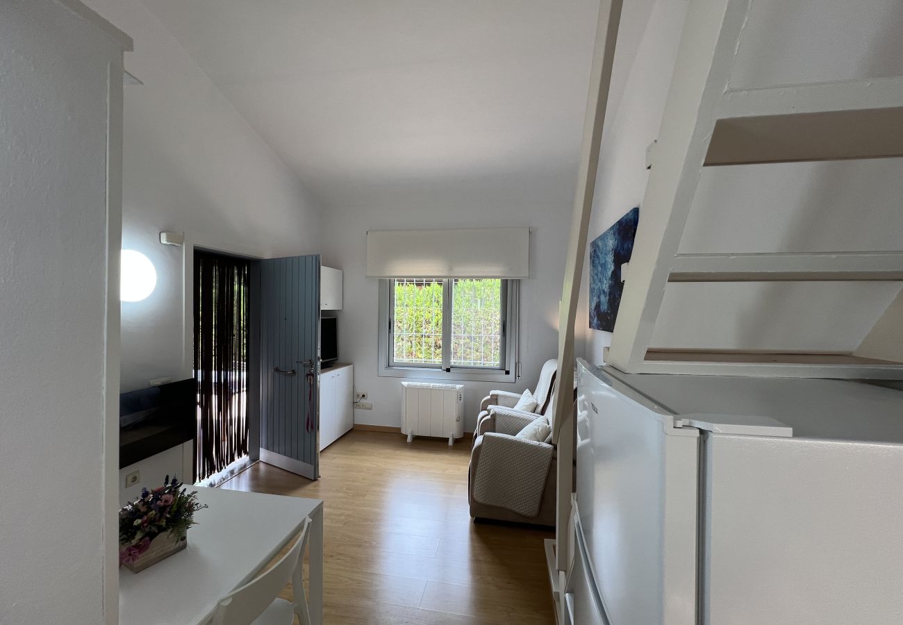 Casa adosada en Torroella de Montgri - Casa renovada con jarin privado, piscina comunitaria y parking 152