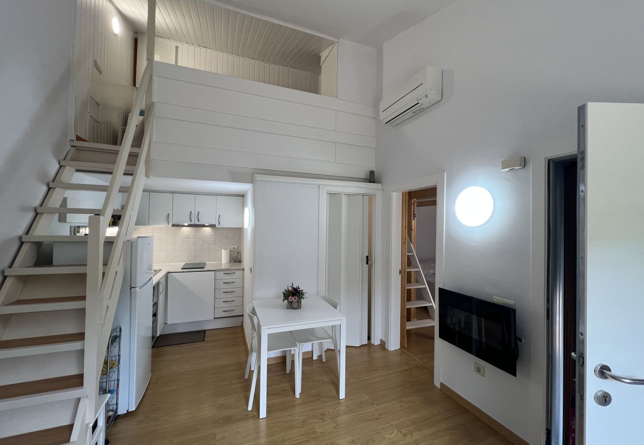 Casa adosada en Torroella de Montgri - Casa renovada con jarin privado, piscina comunitaria y parking 152