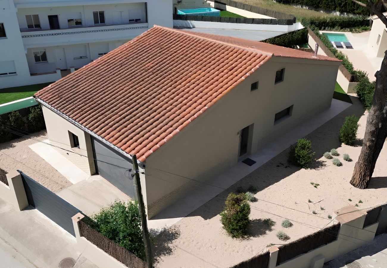 Villa en Torroella de Montgri - Villa renovada con pisicina privada