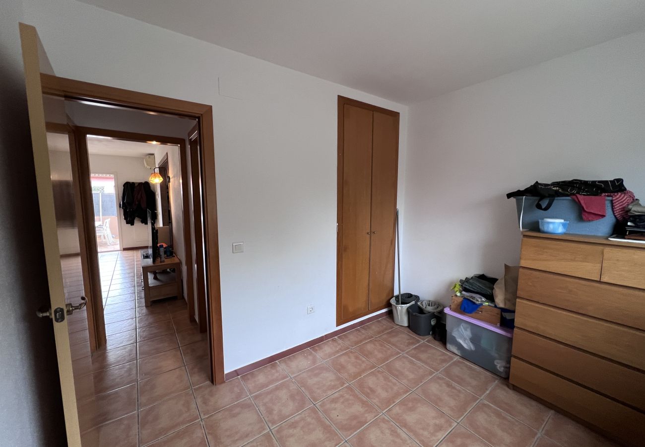 Chalet en Torroella de Montgri - Chalet adosado en venta en Calle Pinsà, 155