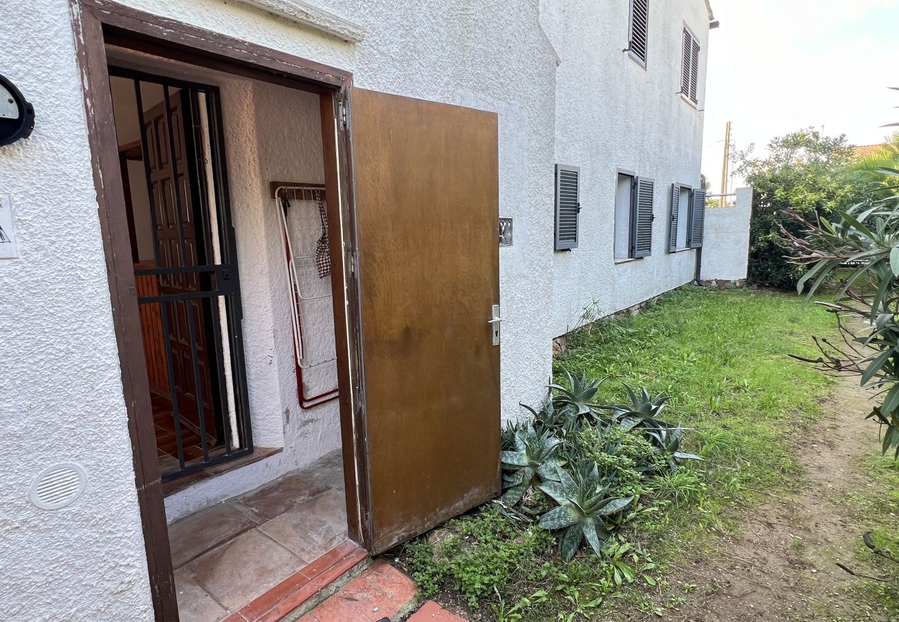 Apartamento en Torroella de Montgri - Primera linea de playa apartamento en planta baja