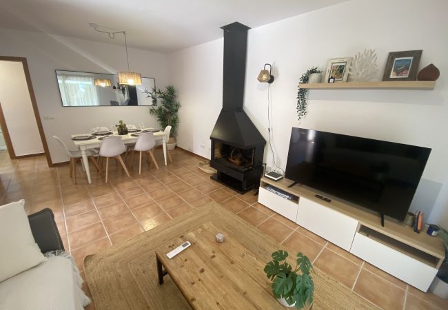 Maison à Torroella de Montgri - Daró 3DB 109 - 200m de la plage, piscine, BBQ, WiFi Maison à Torroella de Montgri - Daró 3DB 109 - 200m de la plage, piscine, BBQ, WiFi