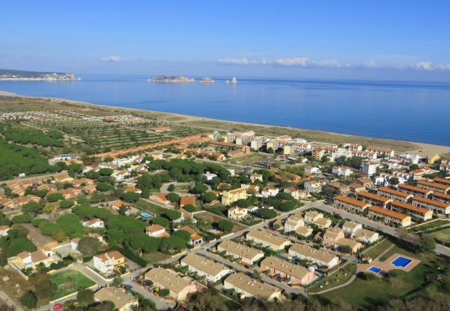 Appartement à Torroella de Montgri - TER 21D près de la plage, Wi-Fi et barbecue