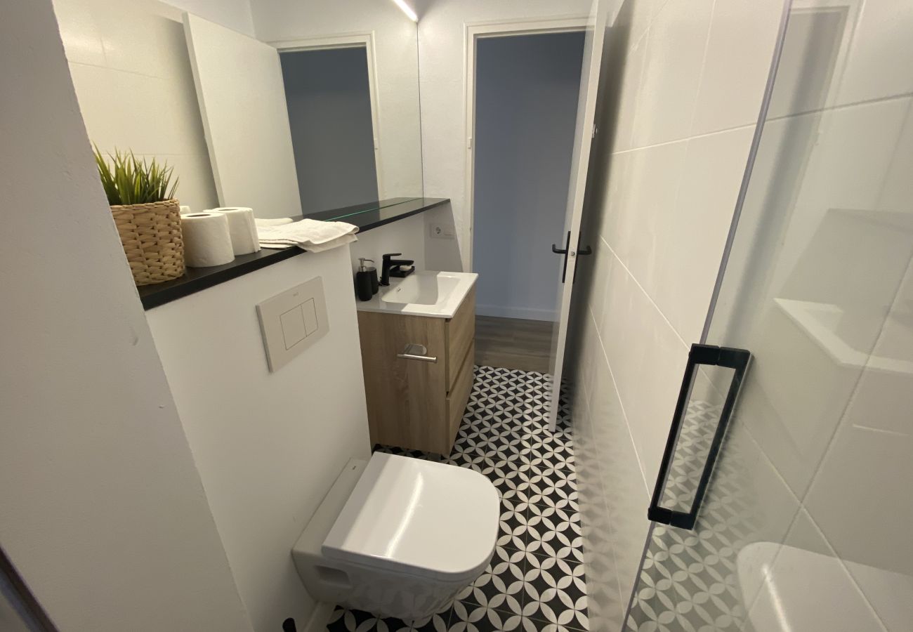 Appartement à Torroella de Montgri - TER 11C - rénové, 80m de la plage et avec piscine