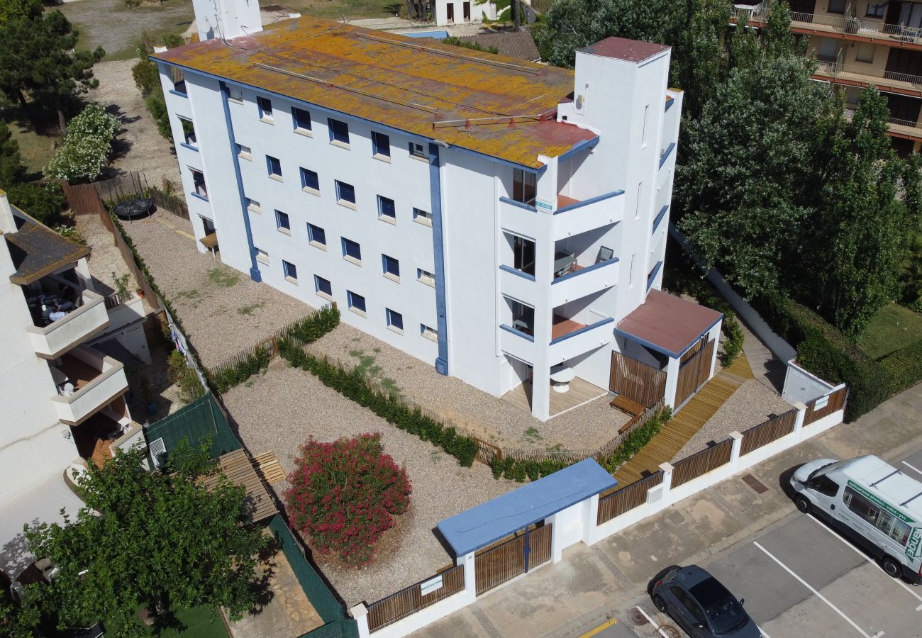 Appartement à Torroella de Montgri - TER 11C - rénové, 80m de la plage et avec piscine