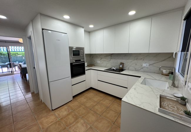 Maison à Torroella de Montgri - Daró 3D 49 - moderne, piscine, maison d'angle, 250m de la plage Maison à Torroella de Montgri - Daró 3D 49 - moderne, piscine, maison d'angle, 250m de la plage