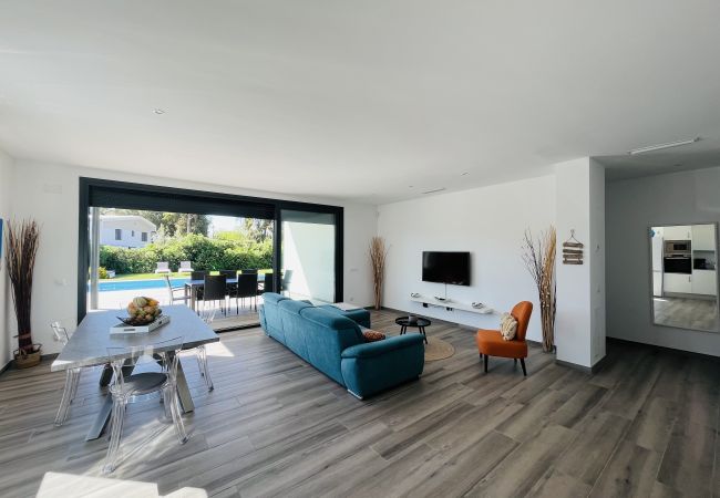 Villa à Torroella de Montgri - Casa Olivera - Piscine privé, clima et moderne Villa à Torroella de Montgri - Casa Olivera - Piscine privé, clima et moderne