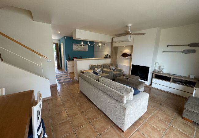 Maison mitoyenne à Torroella de Montgri - Les Dunes 107 - 60 m de la plage, climatisation,  piscine et jardin Maison mitoyenne à Torroella de Montgri - Les Dunes 107 - 60 m de la plage, climatisation,  piscine et jardin