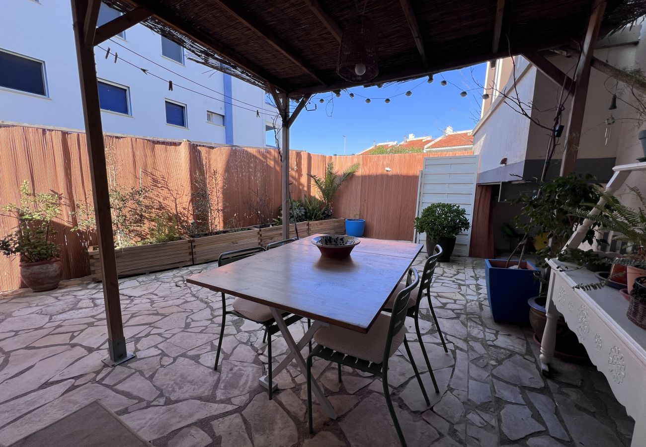 Maison à Torroella de Montgri - Casa Elena - 2 chambres, 2 salles de bains et jardin, rez-de-chaussée