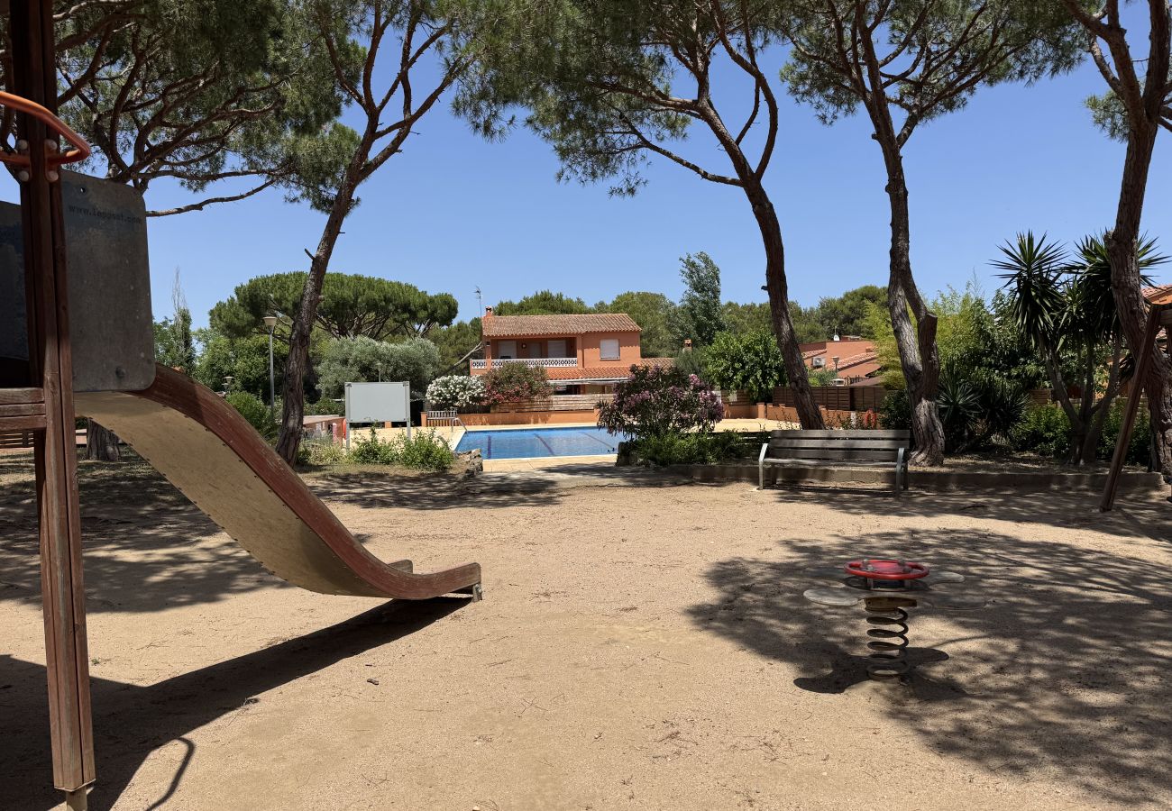 Bungalow à Torroella de Montgri - Gregal 134136 - Clima, piscine et près de la plage