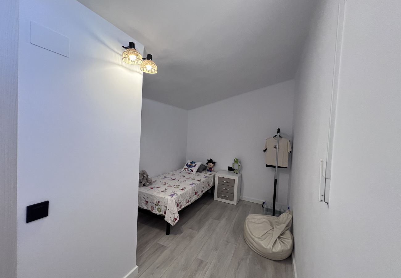 Maison mitoyenne à Torroella de Montgri - Garsa 3 : Maison rénovée sur la Costa Brava avec jardin privé