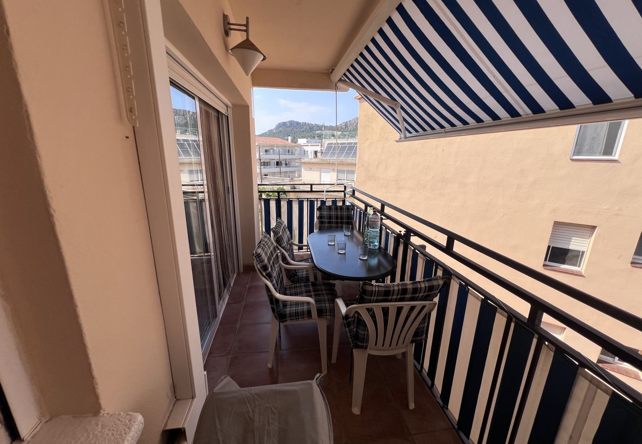 Appartement à Estartit - Appartement au deuxième étage avec climatisation à proximité de la plage de L’Estartit