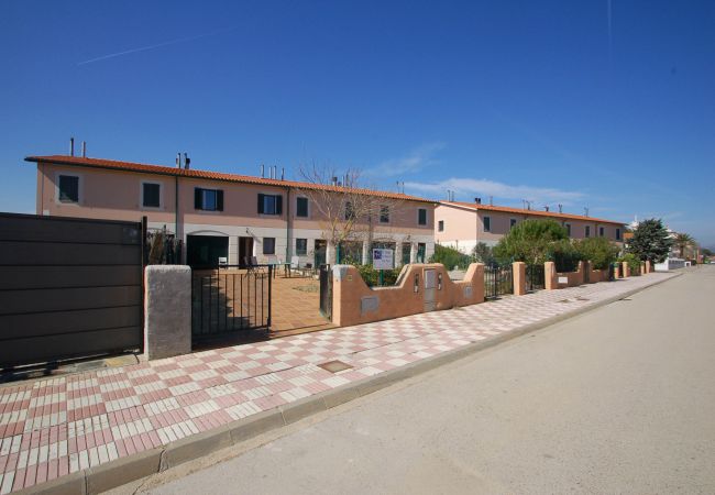  in Torroella de Montgri - Daró 3D 56 - 50m from the beach, with pool