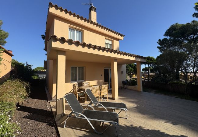 Villa in Pals - Pinamar 2 - Pool, A/C and near the beach Villa in Pals - Pinamar 2 - Pool, A/C and near the beach