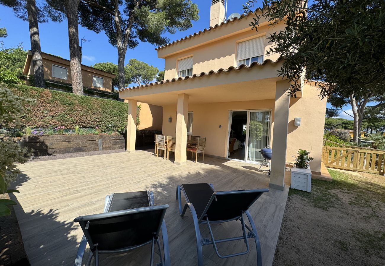 Villa in Pals - Pinamar 2 - Pool, A/C and near the beach