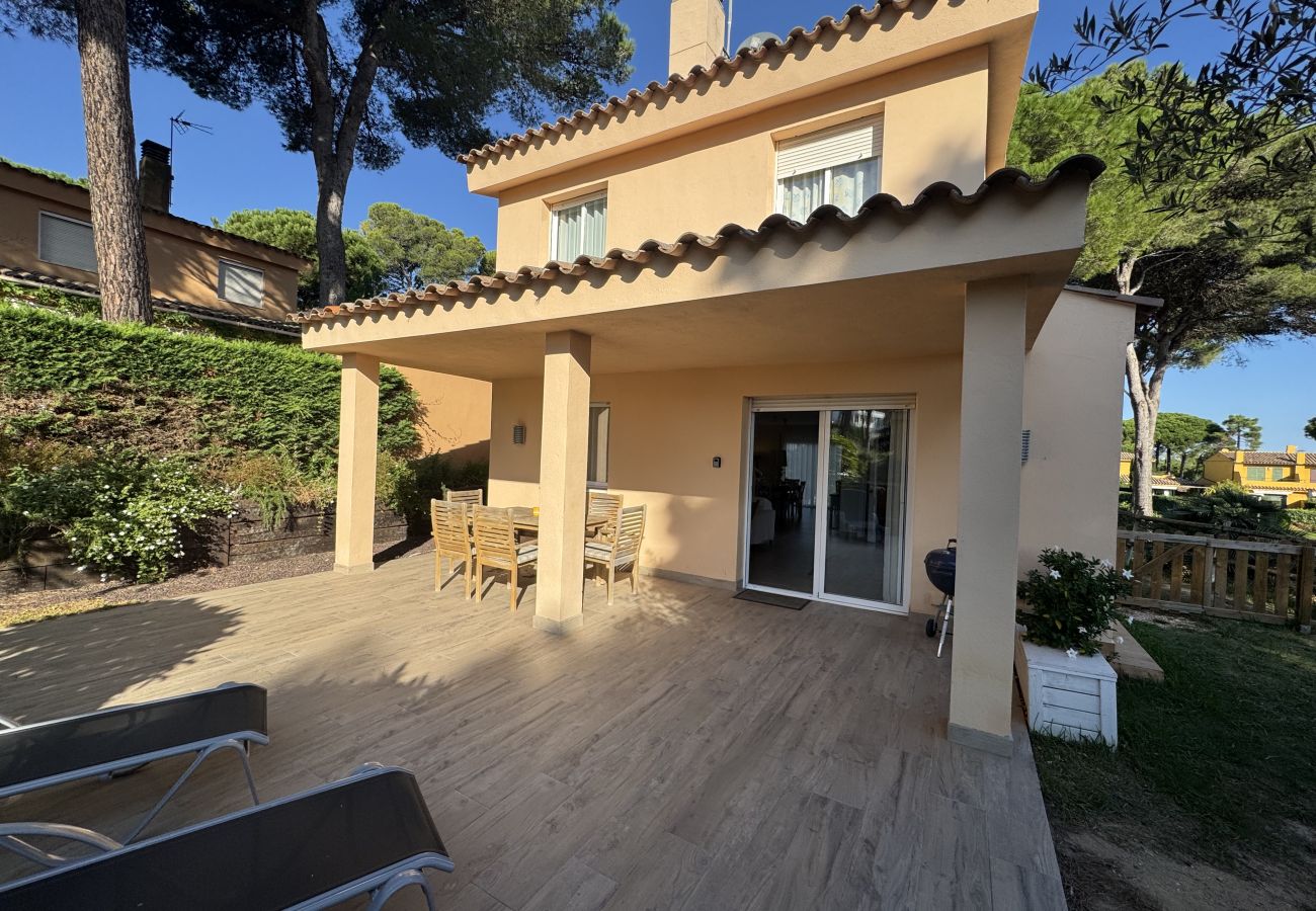 Villa in Pals - Pinamar 2 - Pool, A/C and near the beach