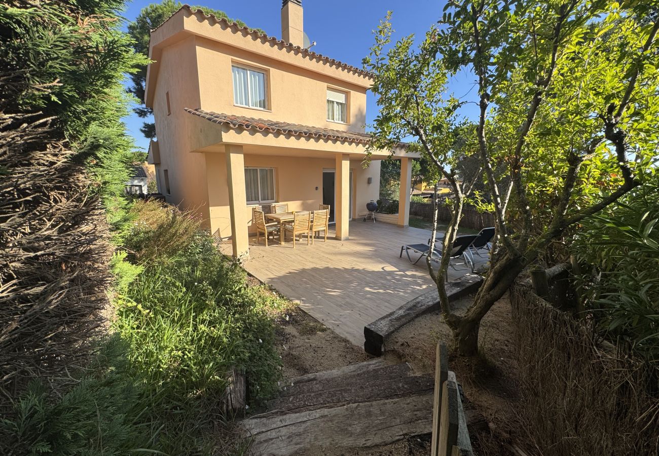 Villa in Pals - Pinamar 2 - Pool, A/C and near the beach