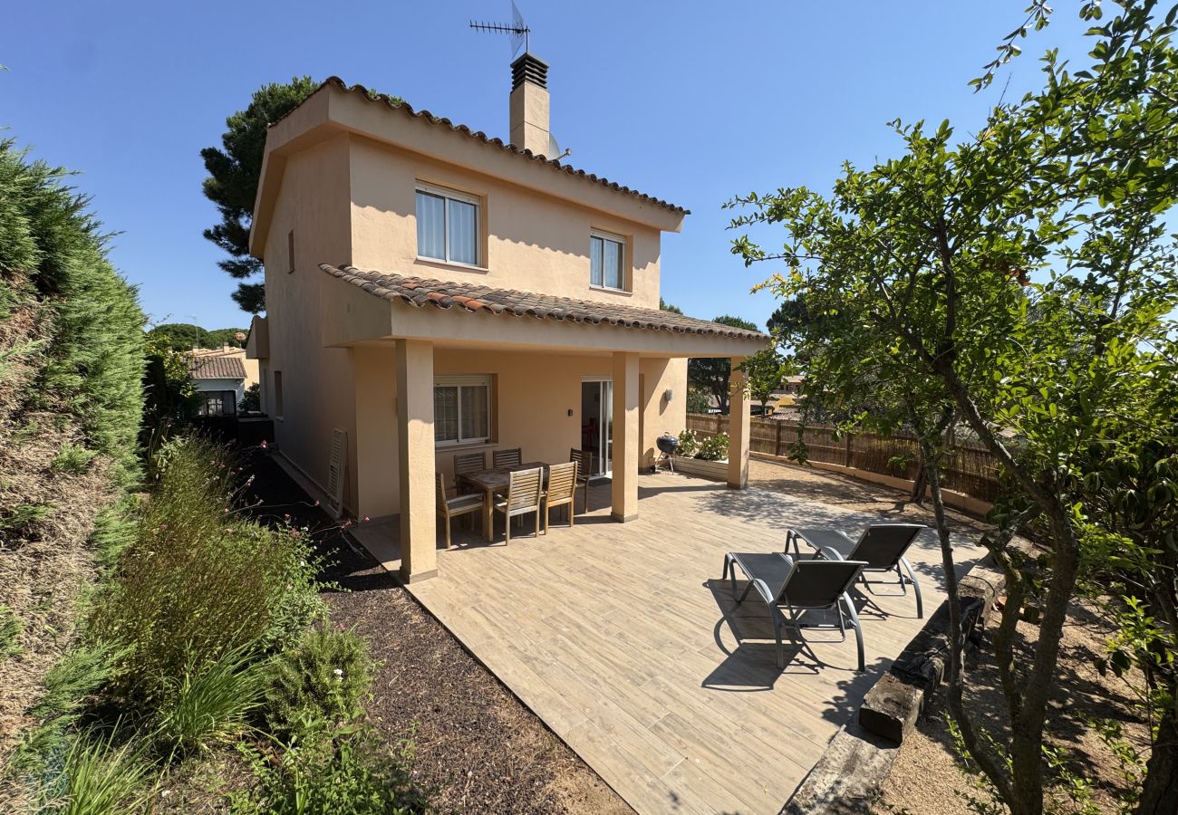 Villa in Pals - Pinamar 2 - Pool, A/C and near the beach