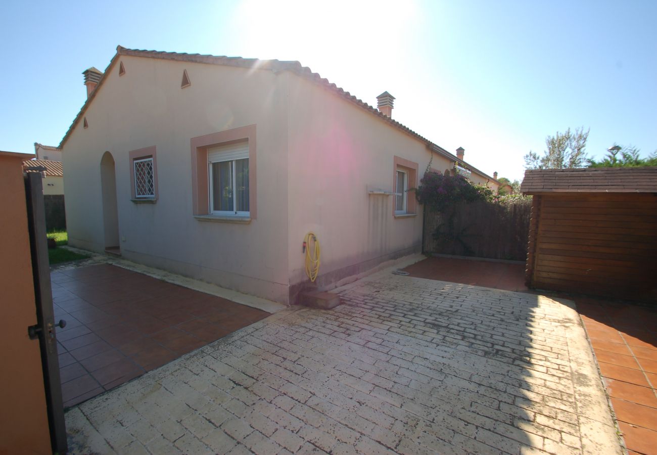 House in Torroella de Montgri - Daró 2D 135 - A/C, Pool, Sat TV