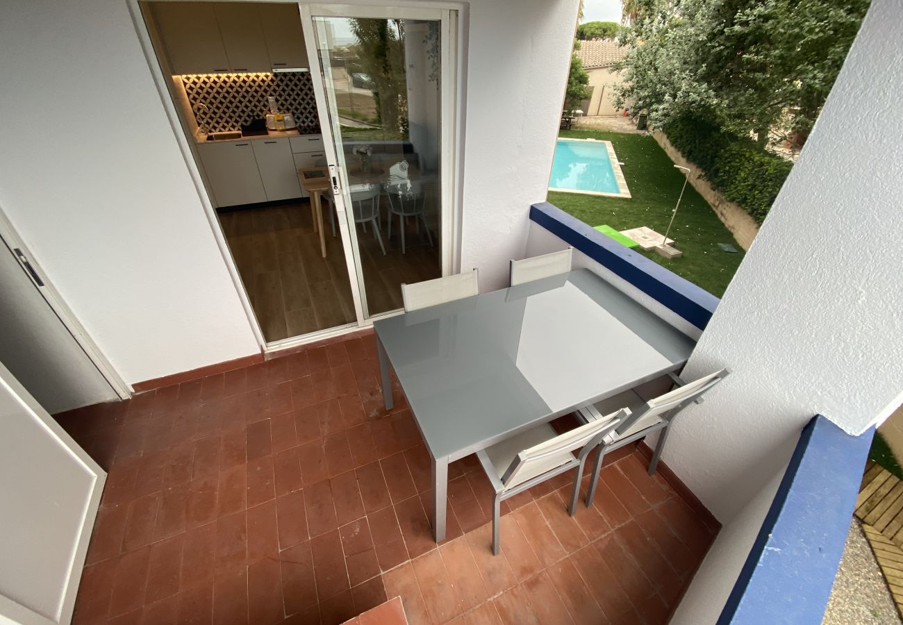 Apartment in Torroella de Montgri - TER  11C - renovated, 80m from the beach and with pool