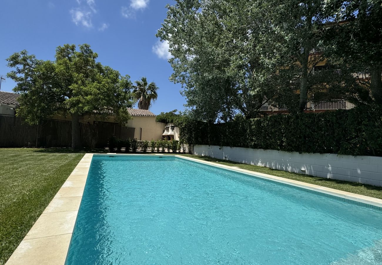 Apartment in Torroella de Montgri - TER  11C - renovated, 80m from the beach and with pool