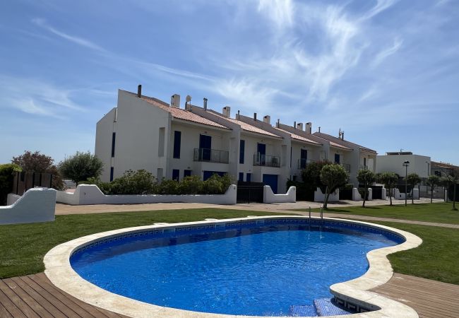  in Torroella de Montgri - Les Dunes 08 - Beachfront, A/C, and with pool