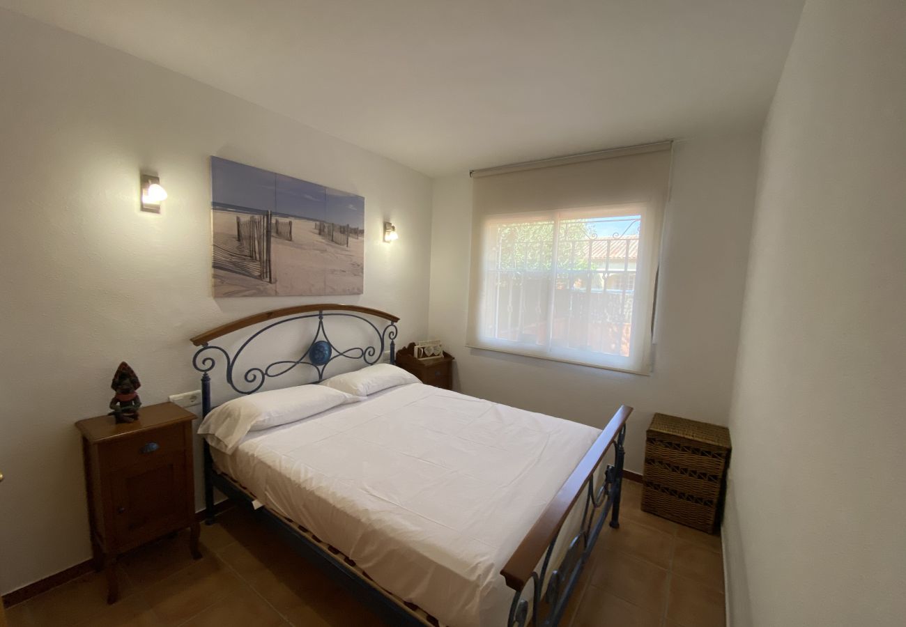 House in Torroella de Montgri - Daró 2D 167 - Community pool, corner house, A/C