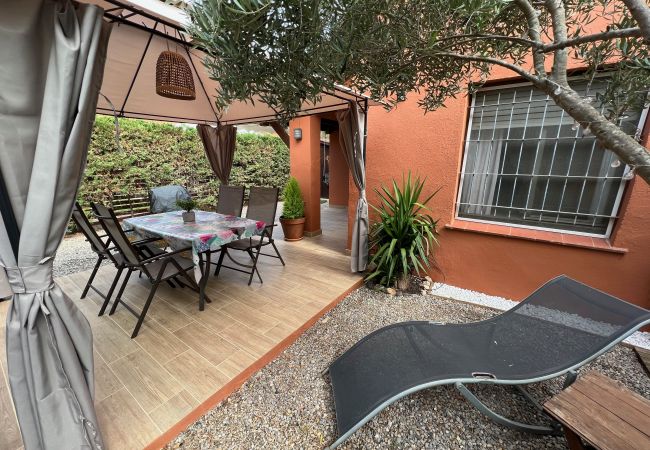 House in Torroella de Montgri - Gregal 122 - A/C, pool and fenced garden House in Torroella de Montgri - Gregal 122 - A/C, pool and fenced garden