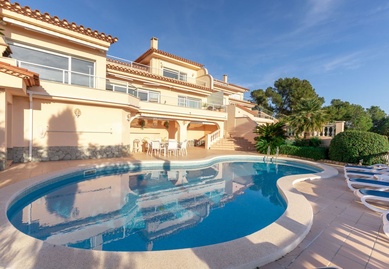 Villa in Estartit - CAP DE LA BARRA 60