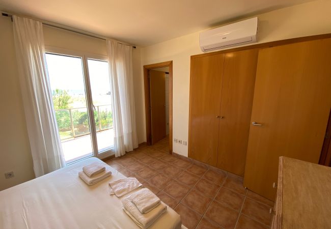 House in Torroella de Montgri - Les Dunes 04 - Beachfront, A/C and with pool House in Torroella de Montgri - Les Dunes 04 - Beachfront, A/C and with pool