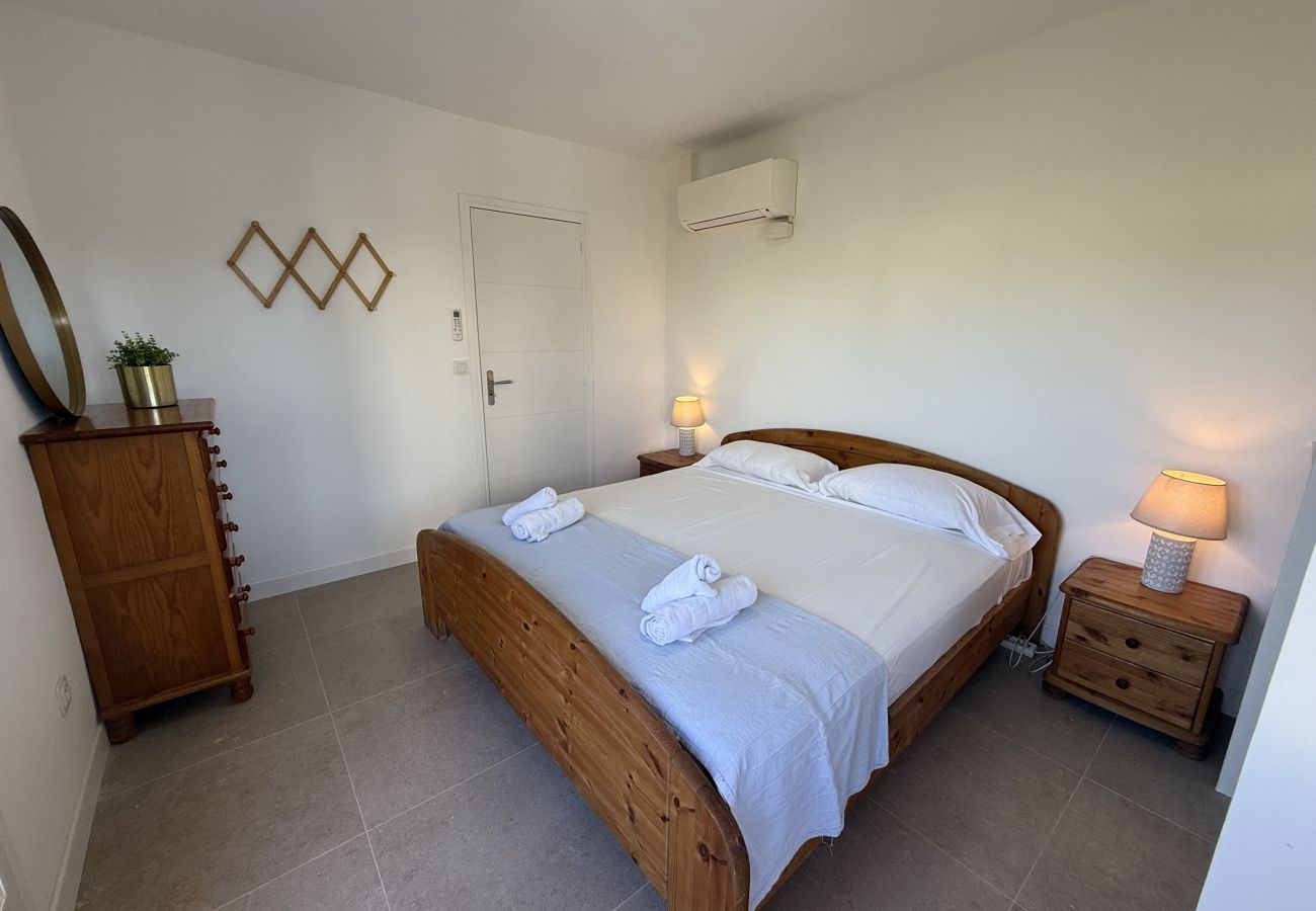 Villa in Torroella de Montgri - El Perdal renovated - private pool, A/C and large garden