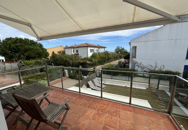 Townhouse in Torroella de Montgri - Les Dunes 107 - 60 m from the beach, aircon,  pool and garden