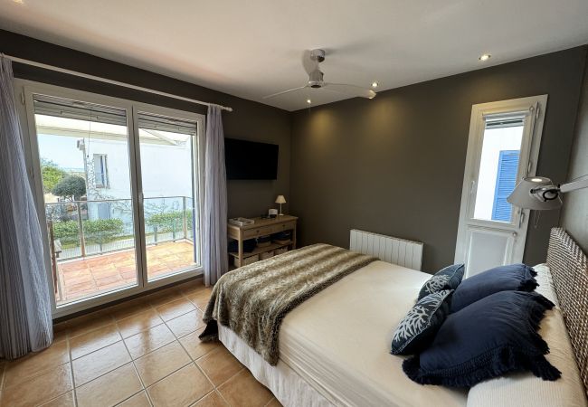 Terraced House in Torroella de Montgri - Les Dunes 107 - 60 m from the beach, aircon,  pool and garden Terraced House in Torroella de Montgri - Les Dunes 107 - 60 m from the beach, aircon,  pool and garden