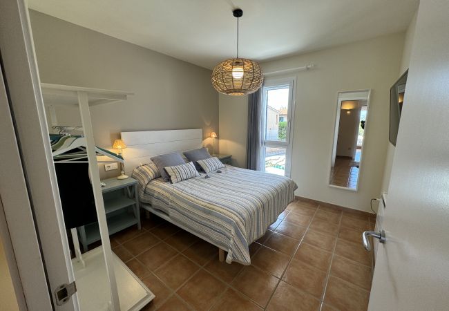 Terraced House in Torroella de Montgri - Les Dunes 107 - 60 m from the beach, aircon,  pool and garden Terraced House in Torroella de Montgri - Les Dunes 107 - 60 m from the beach, aircon,  pool and garden