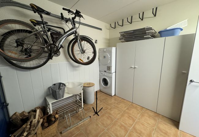 Terraced House in Torroella de Montgri - Les Dunes 107 - 60 m from the beach, aircon,  pool and garden Terraced House in Torroella de Montgri - Les Dunes 107 - 60 m from the beach, aircon,  pool and garden